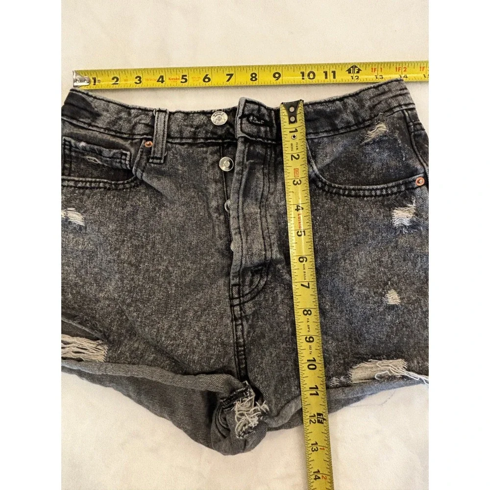 Wild Fable Acid Wash Distressed Denim Shorts Gray Button Fly Size 6